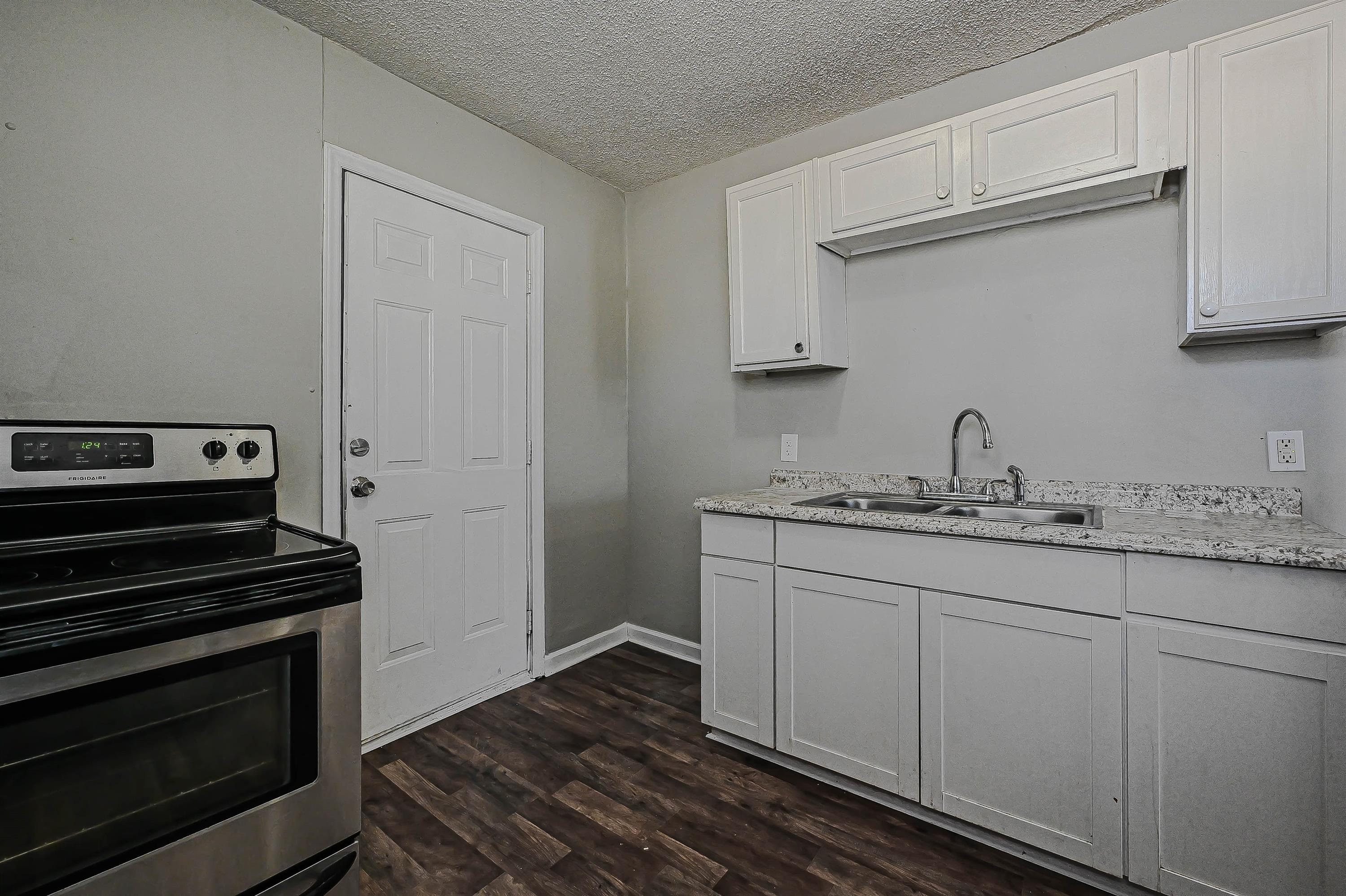 331 Jones Street - 1