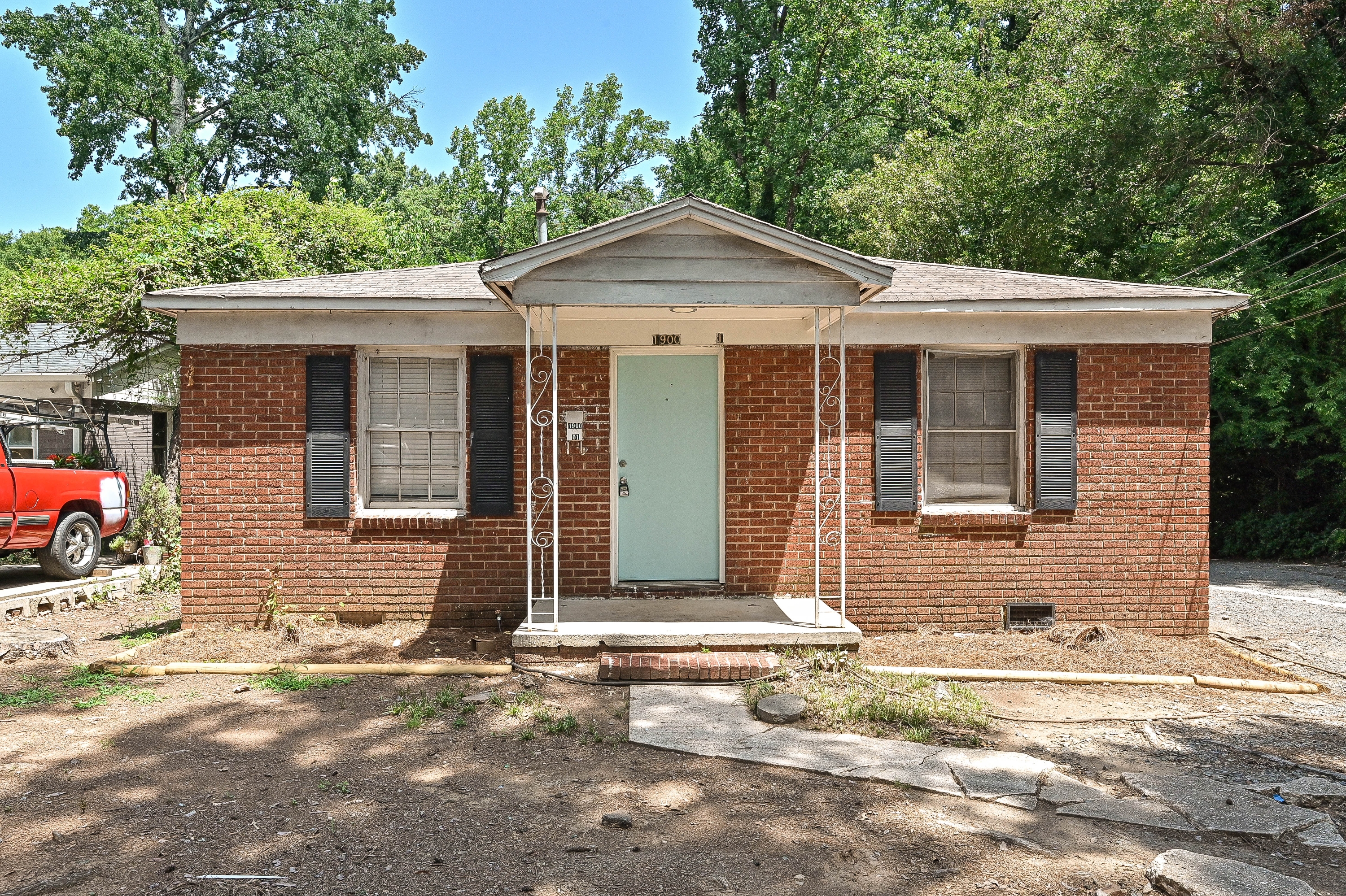 Property main image