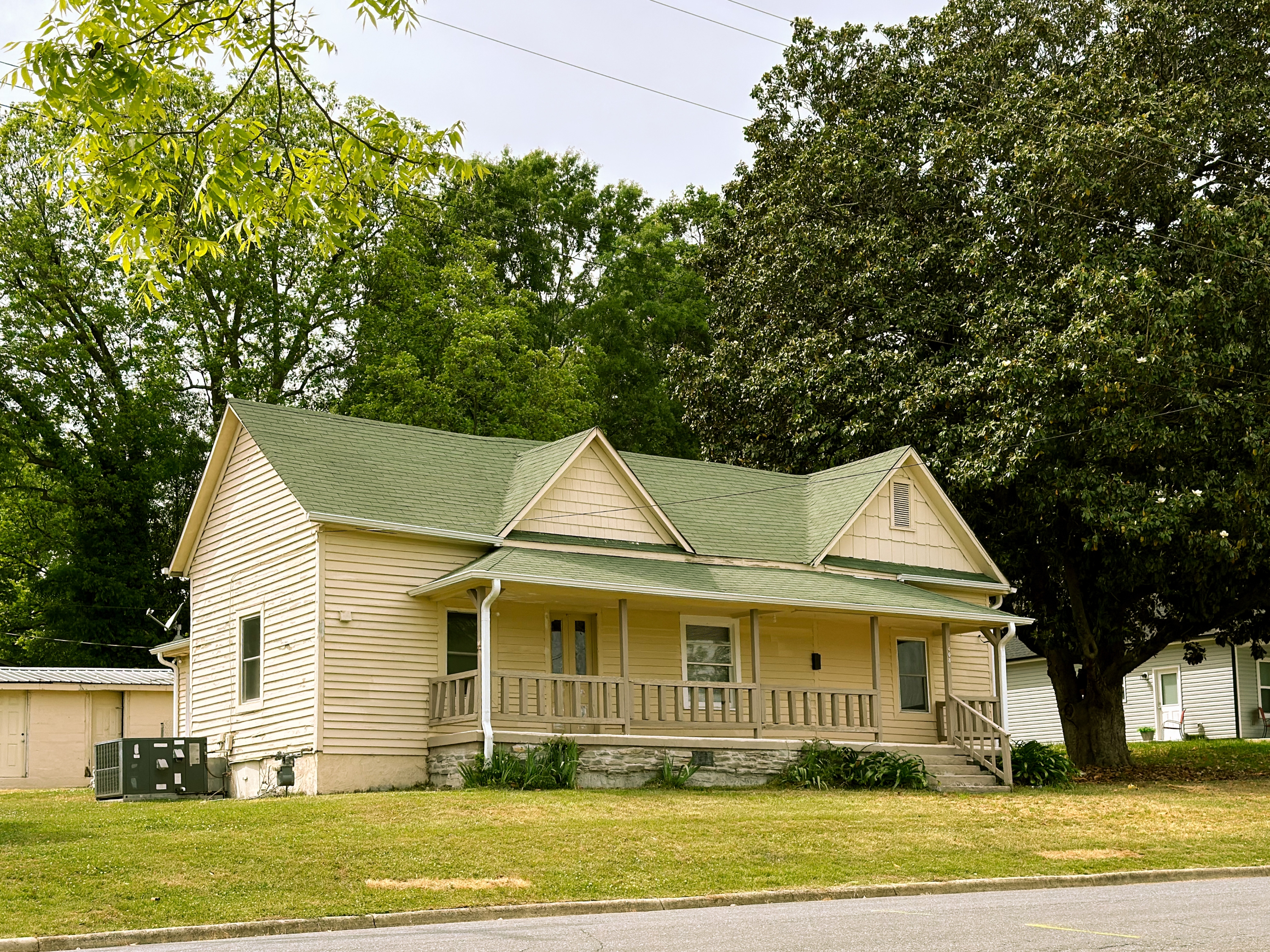 Property main image