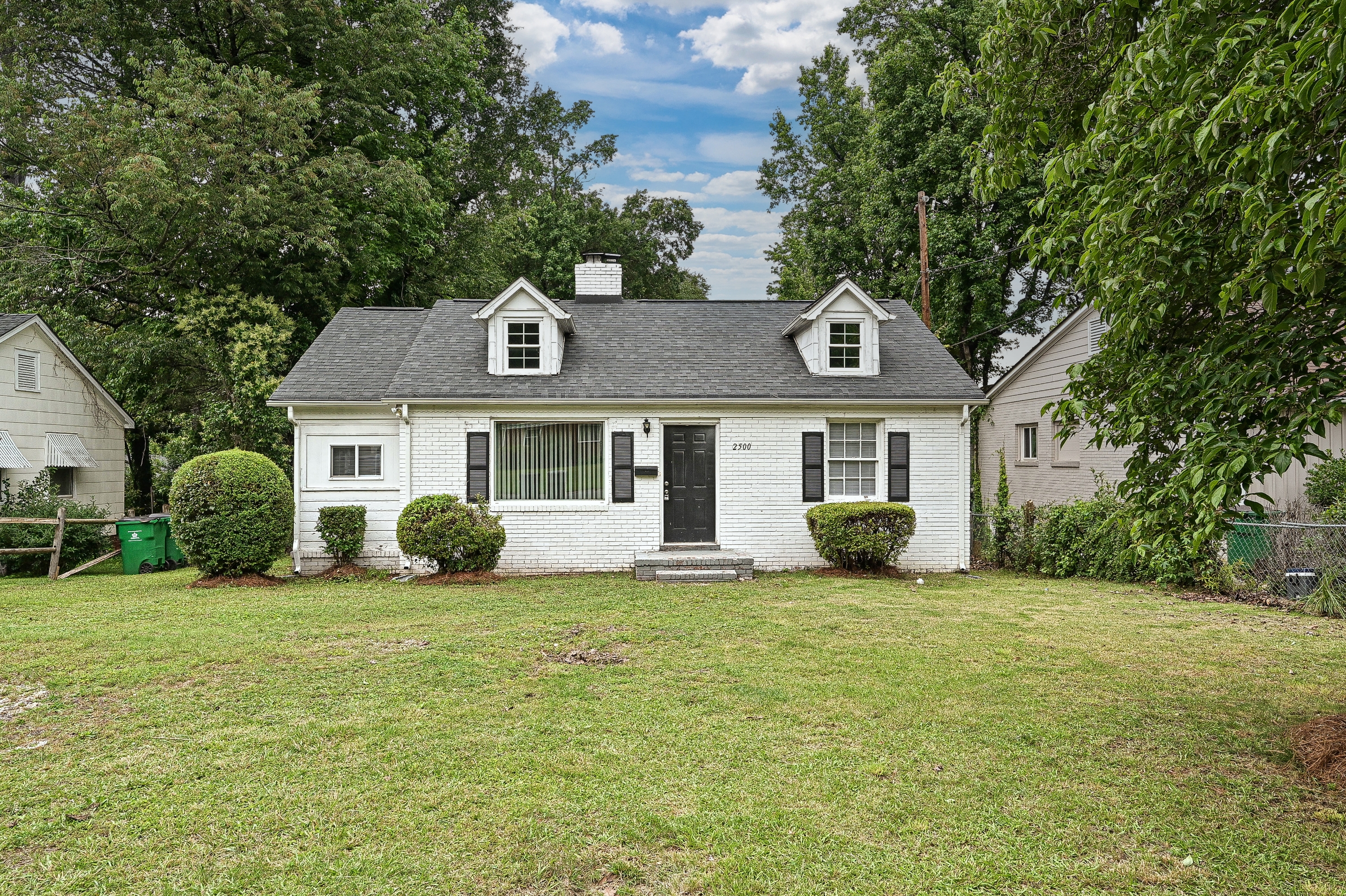 Property main image